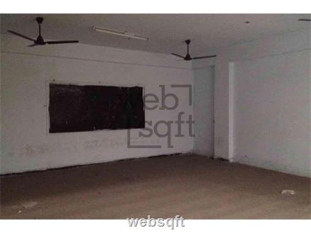 Commercial building for Rent